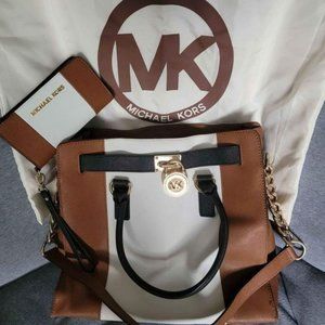 Michael Kors 2pc Set - Hamilton Tote and Wristlet Wallet
